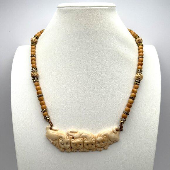 Artisan Carved Cat Pendant Beaded Necklace - Picture 1 of 13